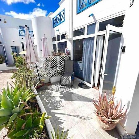 17 Puerto Del Carmen Blueshark Apartment Екстериор снимка