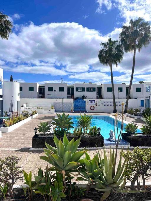 17 Puerto Del Carmen Blueshark Apartment Екстериор снимка
